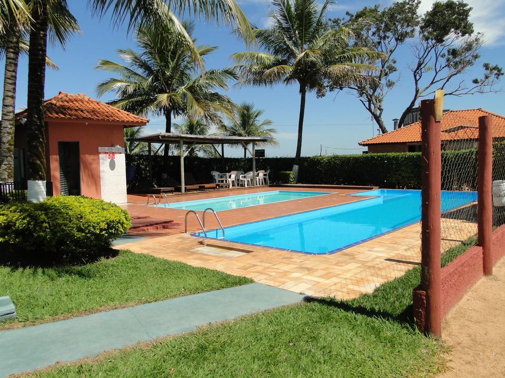 Hotel Pousada Vale Do Sol Em Pompeia Exterior photo