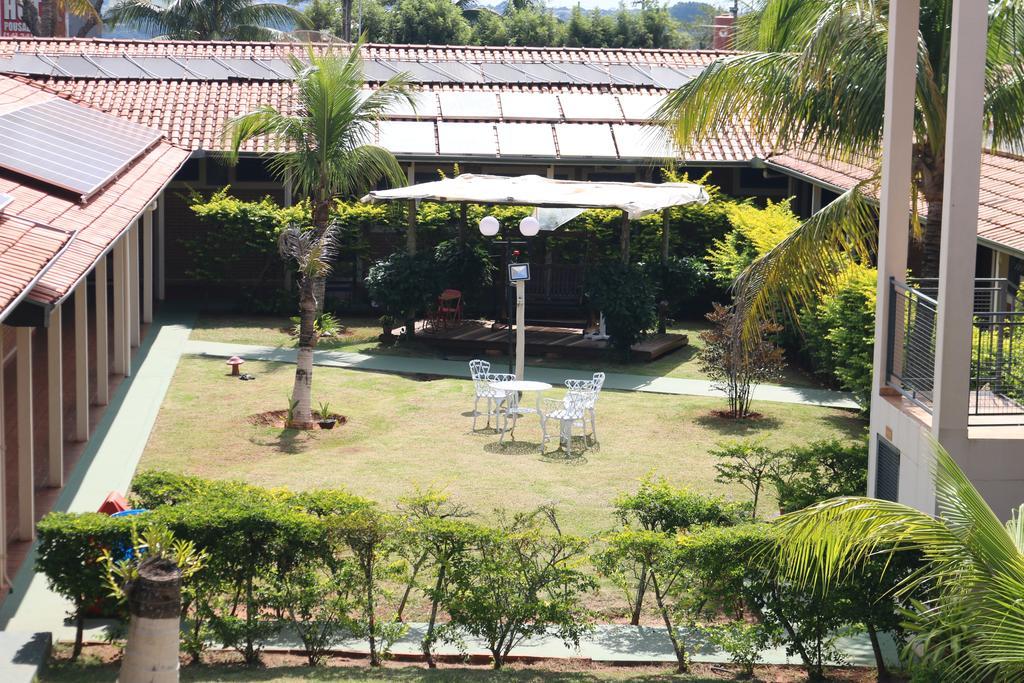 Hotel Pousada Vale Do Sol Em Pompeia Exterior photo